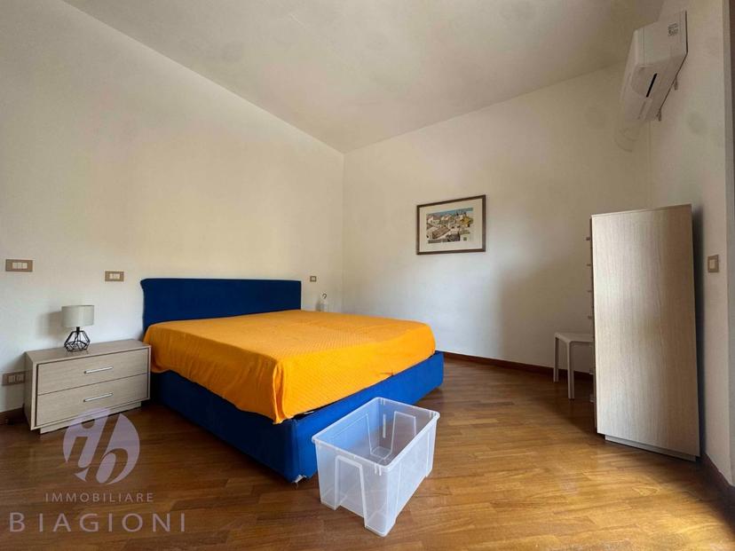 Quadrilocale, Pietrasanta