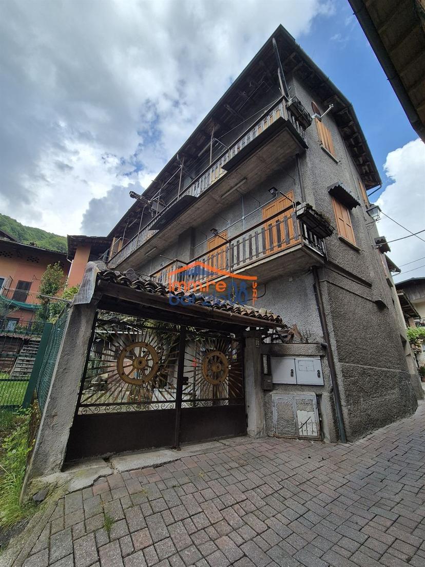 Porzione di casa, Primaluna — foto 5 di 5