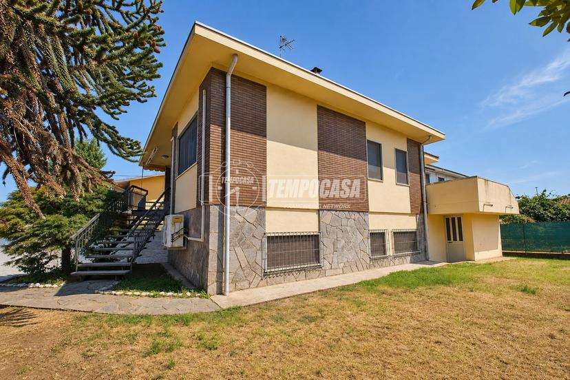 Casa indipendente, Cameri — foto 4 di 5