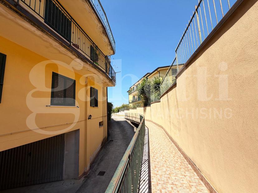 Trilocale in Via Giacomo Matteotti  58, Piedimonte Matese — foto 3 di 5