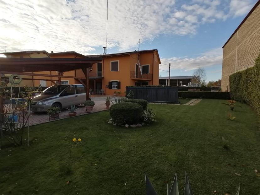 Casa indipendente in Via Pozzo Grande, Trevi — foto 3 di 5