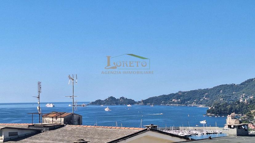 Trilocale in Via Bozzo Costa, Rapallo