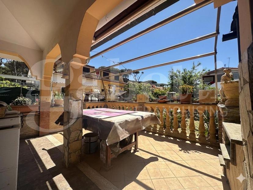 Villa bifamiliare in Viale Corona Australe 62 B, Ardea — foto 2 di 5