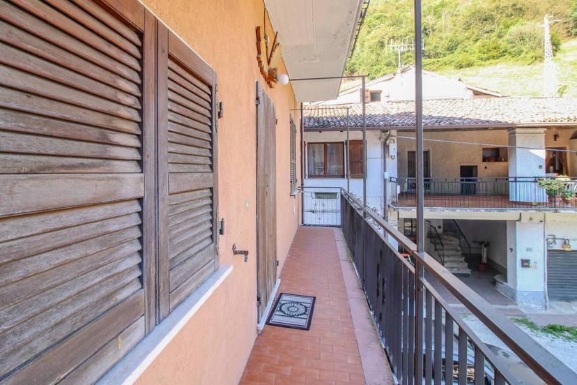 Trilocale in Via Edmondo De Amicis 122, Gardone Val Trompia — foto 3 di 5