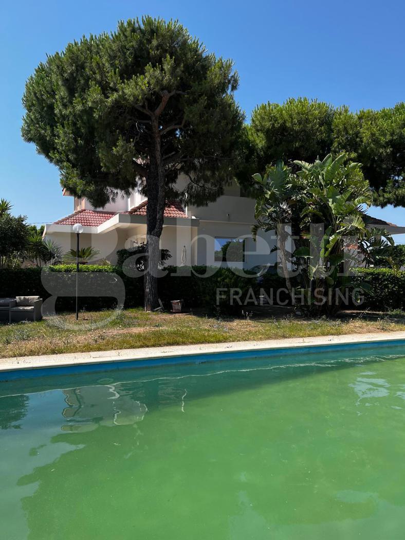 Villa in Strada Comunale Faro Penne 5, Brindisi — foto 3 di 5
