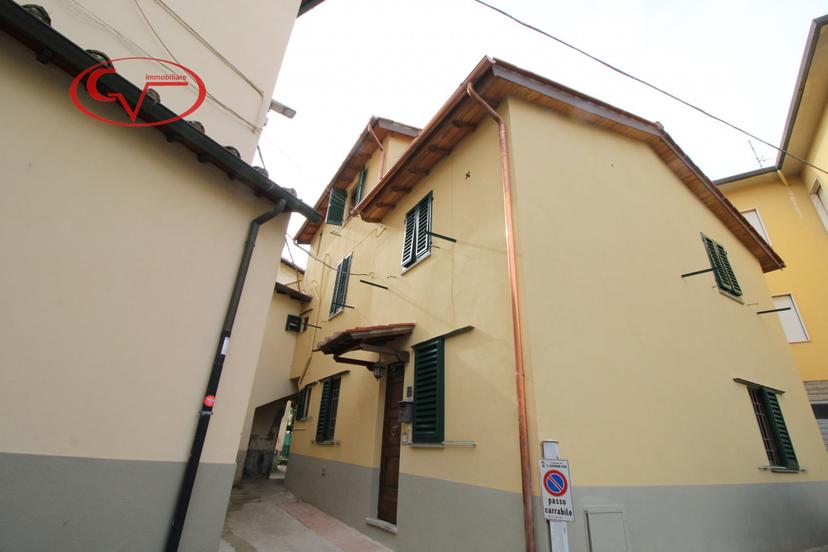 Villa a schiera in Via Spartaco Lavagnini, San Giovanni Valdarno — foto 3 di 5