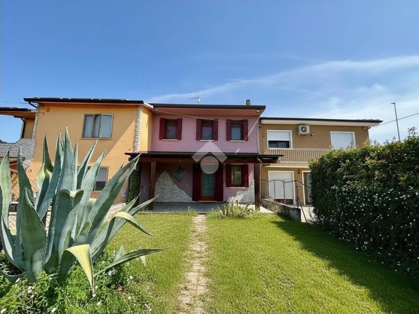 Villa in Via a. Vivaldi 2, Sant'Urbano