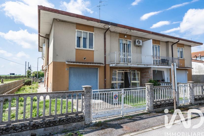 Villa in Via Savonarola, Fiscaglia — foto 3 di 5