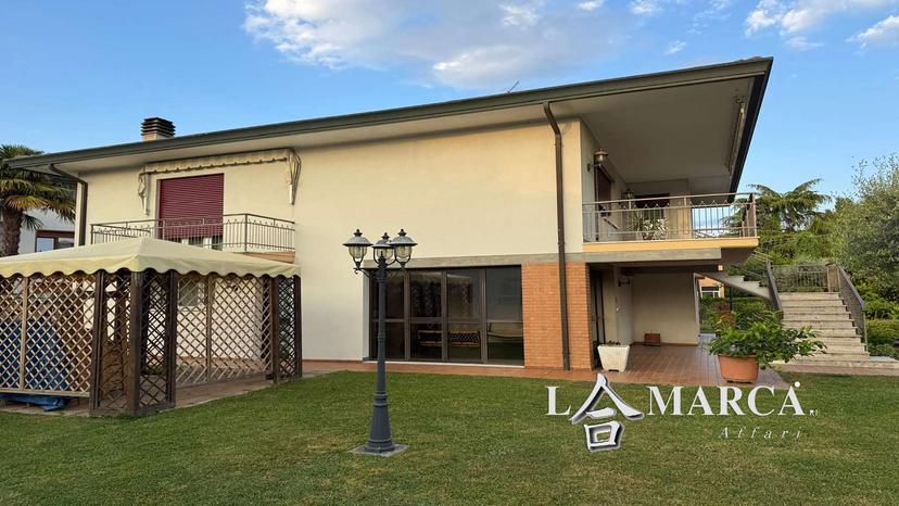 Villa unifamiliare, Casier — foto 5 di 5