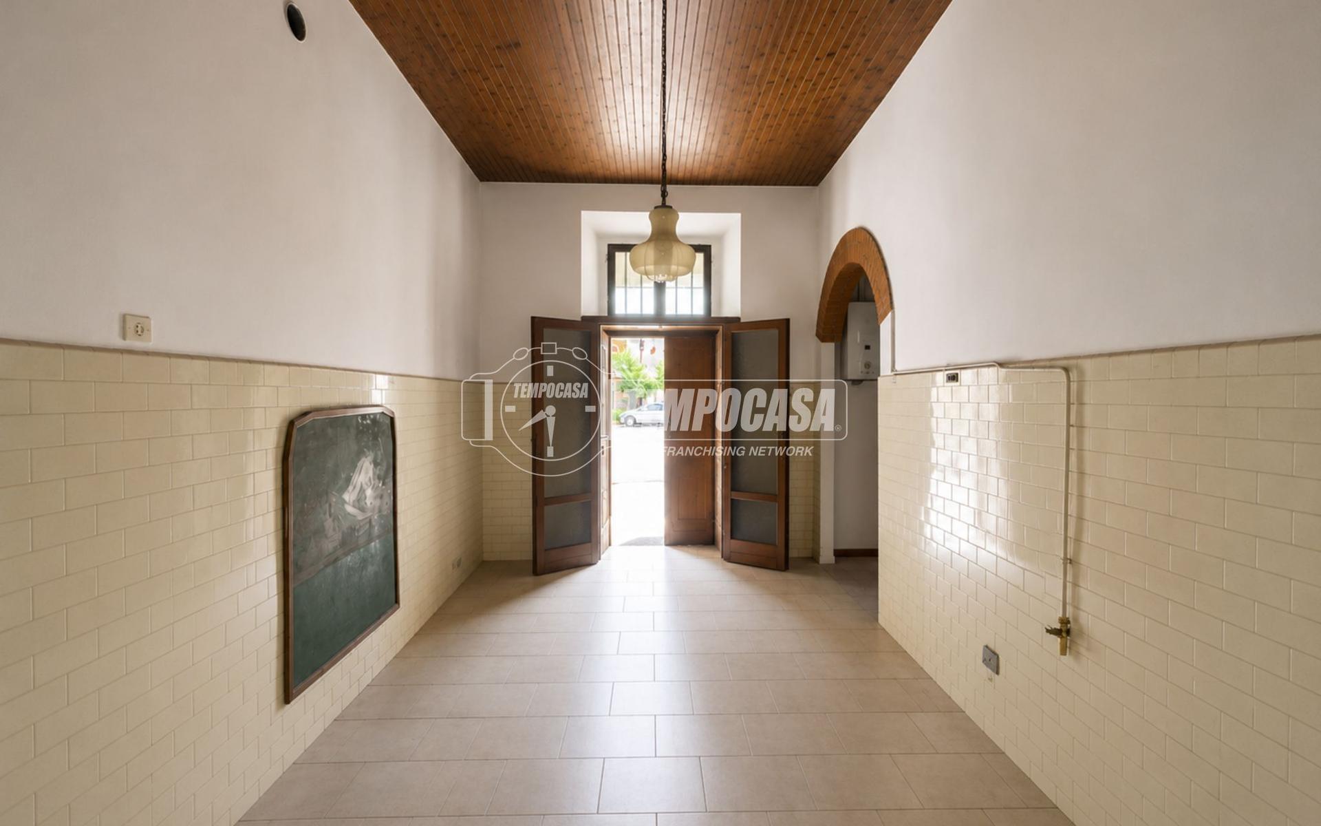 Bilocale in Via Tre Re 15, Verderio