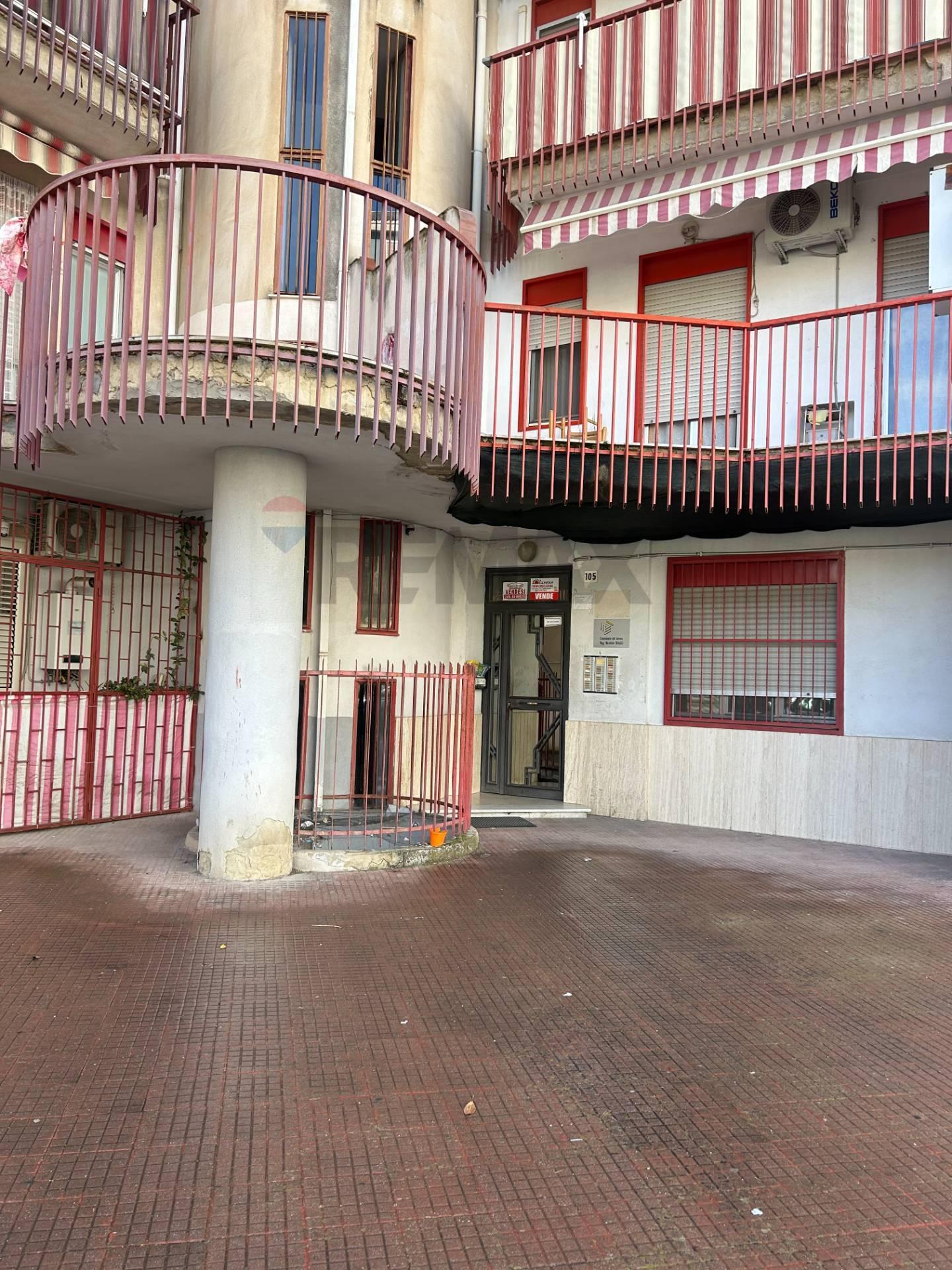 Trilocale in Via Amico Valenti 105, Caltanissetta