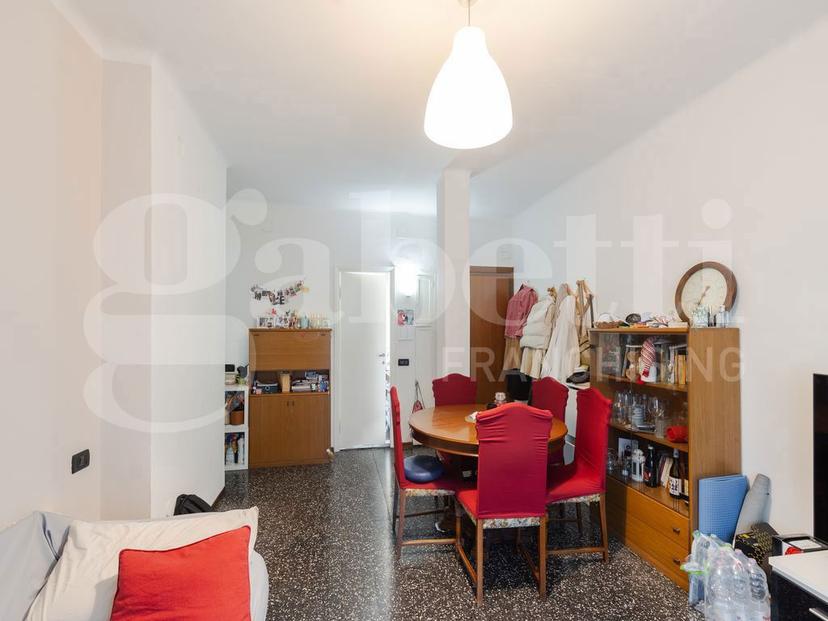 Trilocale in Largo Rapallo 1, Milano