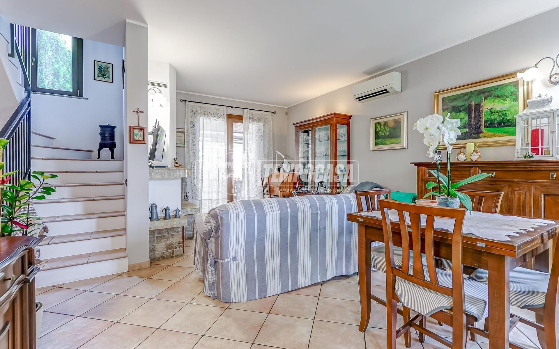 Villa a schiera in Via Antonio Gramsci, Casale Litta