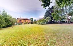 Villa in Via Garibaldi 9, Albiolo