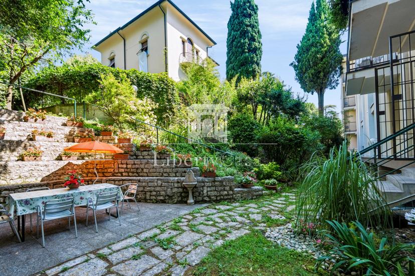 Trilocale in Via Vittoriale, Gardone Riviera — foto 3 di 5