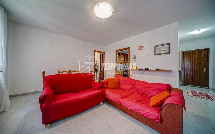 Trilocale in Via Amerigo Vespucci 15, Jerago con Orago — foto 4 di 5
