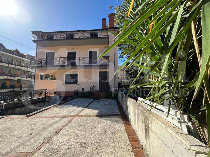 Casa indipendente in Via Matese 10, Piedimonte Matese — foto 4 di 5