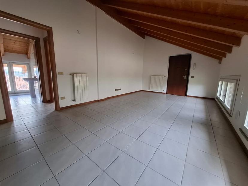 Bilocale in Via Coppola 38, Civate — foto 4 di 5