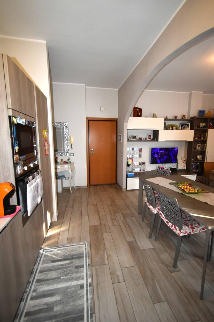 Trilocale in Carducci 1, Carnate — foto 5 di 5