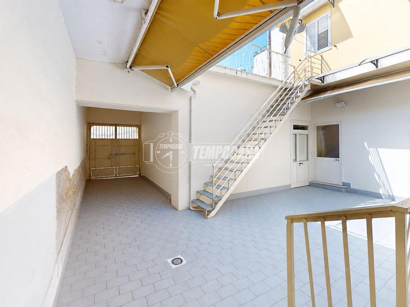 Casa indipendente in Via Salvator Rosa 2, Lusciano — foto 2 di 5