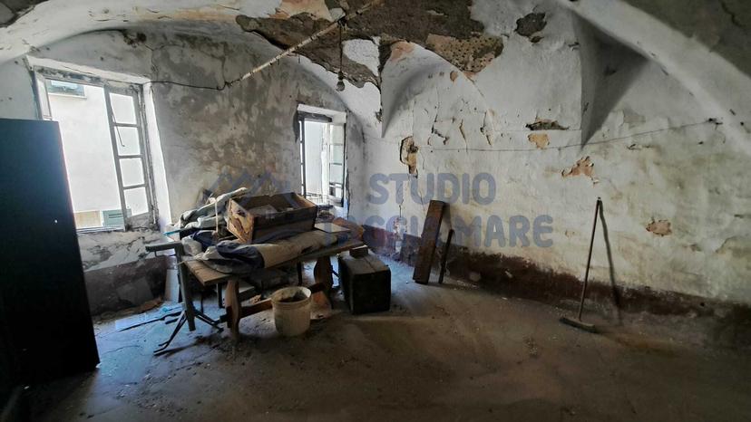 Bilocale in Via Vezzargo, Badalucco — foto 3 di 5
