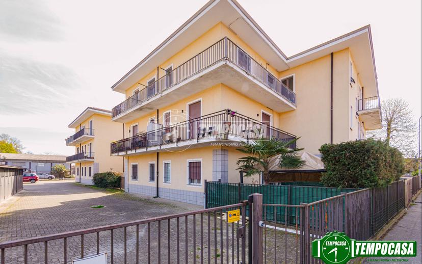Bilocale in Via Einaudi, Travacò Siccomario — foto 4 di 5