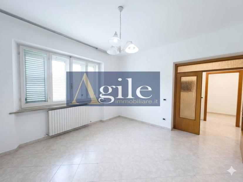 Appartamento in Via G. Verdi, Sant'Egidio alla Vibrata — foto 2 di 5