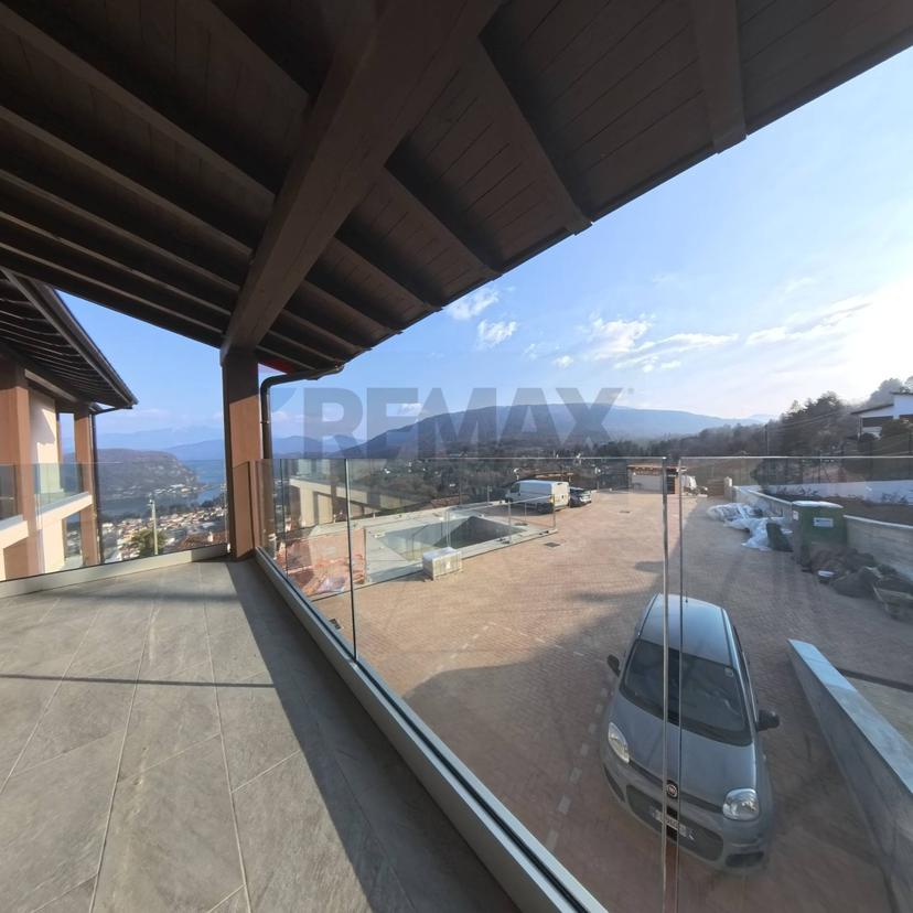 Monolocale in Via Ponte Tresa 28, Cadegliano-Viconago — foto 5 di 5