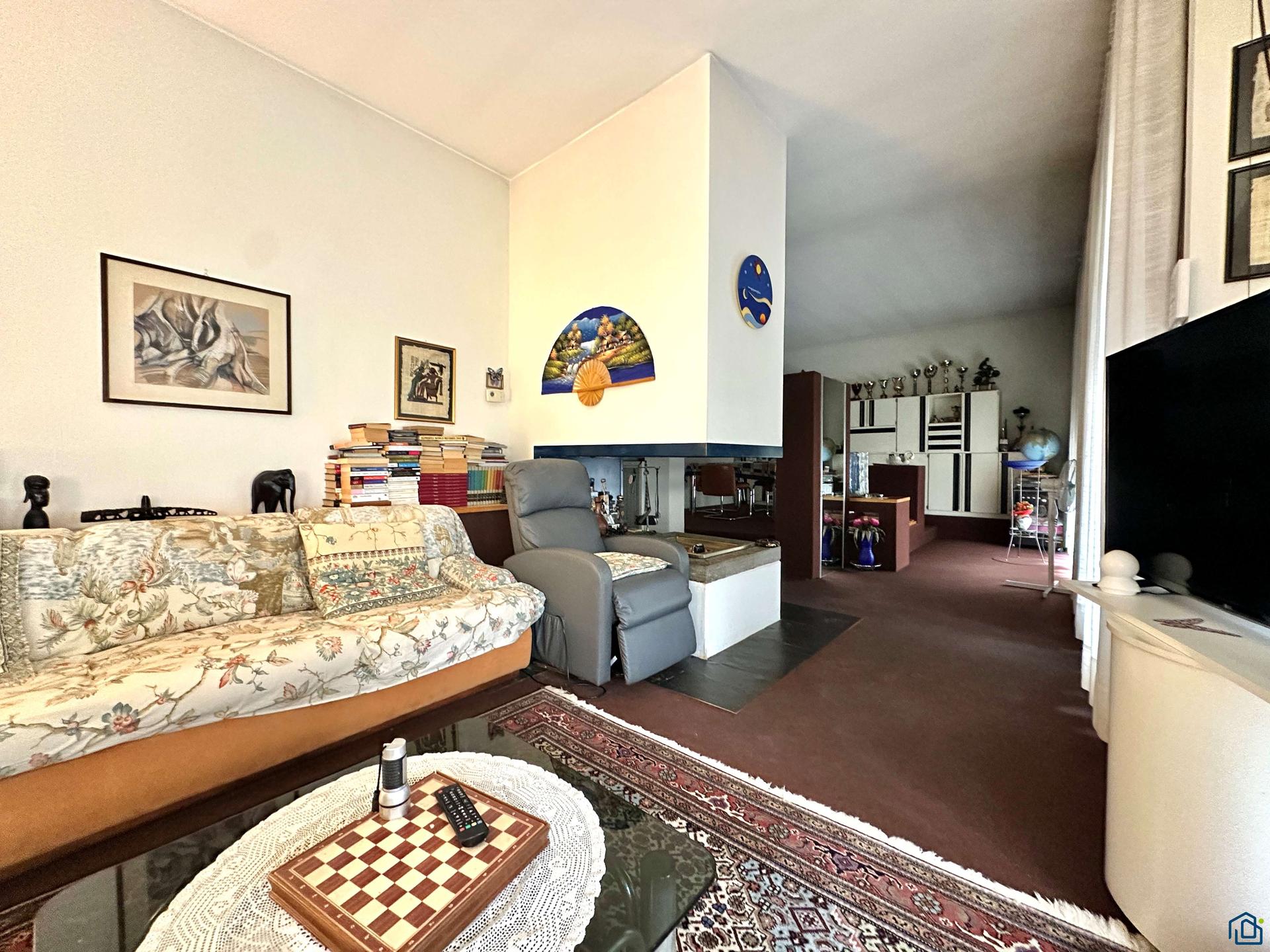 Villa unifamiliare in Via Lorenzo De' Medici 2, Castano Primo