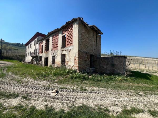 Rustico in Corso della Libertà, Canelli — foto 2 di 5