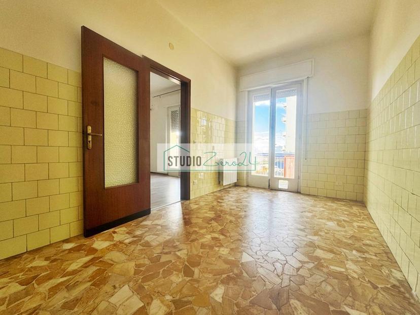 Appartamento in Via Marina Vecchia, Massa — foto 2 di 5