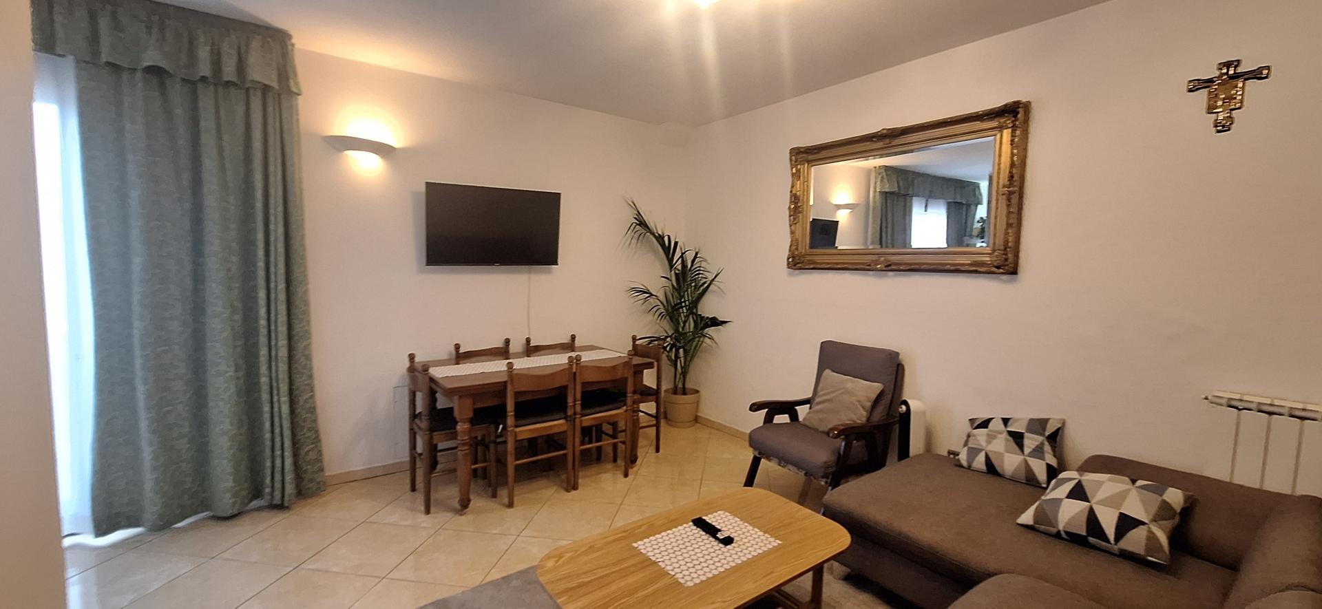 Appartamento in Via Masaccio, Rapolano Terme