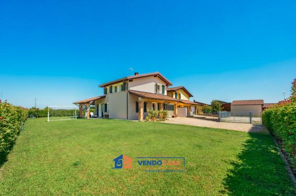 Villa in Via John Fitzgerald Kennedy 12, Quargnento
