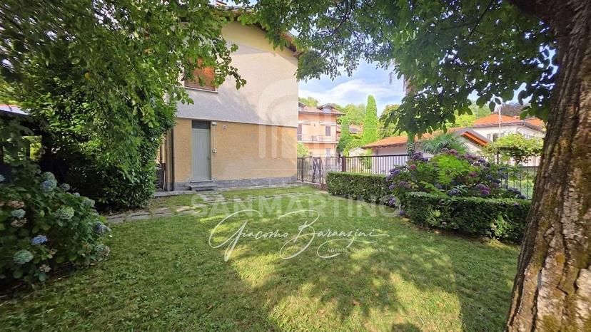 Villa unifamiliare in Via Sacconaghi, Comerio