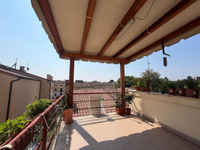 Appartamento in Via Garibaldi, Lonigo — foto 4 di 5