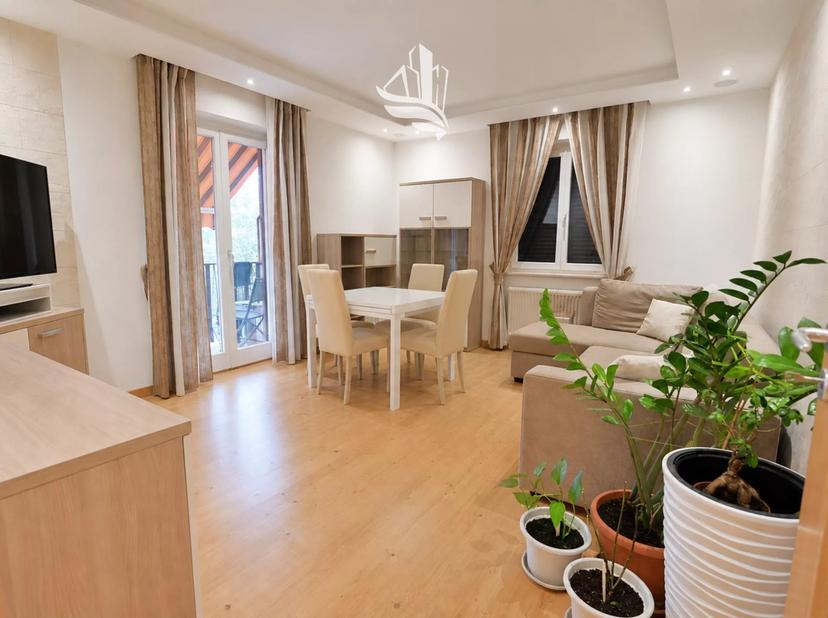 Trilocale in Via Scuderie, Merano