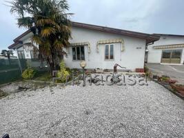 Casa indipendente in Strada 16 Laghi 163, Chioggia — foto 3 di 5
