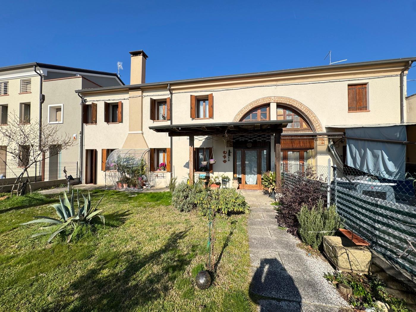 Casa indipendente in Via Matteotti 113, Noventa Vicentina