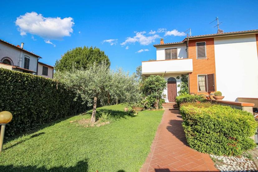 Villa bifamiliare, San Giuliano Terme — foto 3 di 5