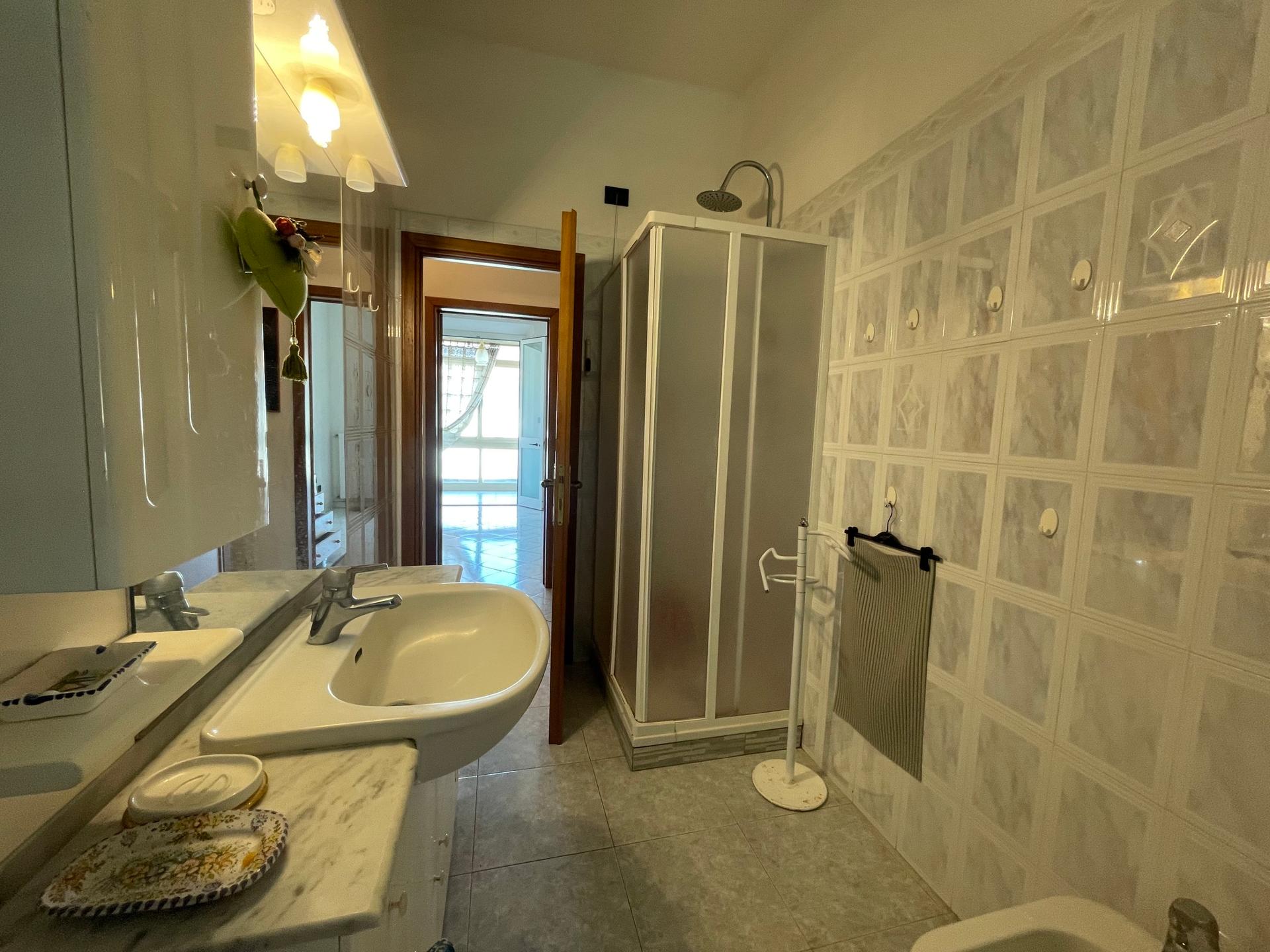 Appartamento in Via Vecchia Aurelia, Rosignano Marittimo