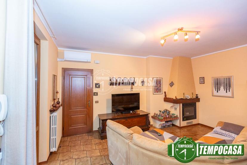 Trilocale in Via G. Canevari, Trigolo — foto 2 di 5