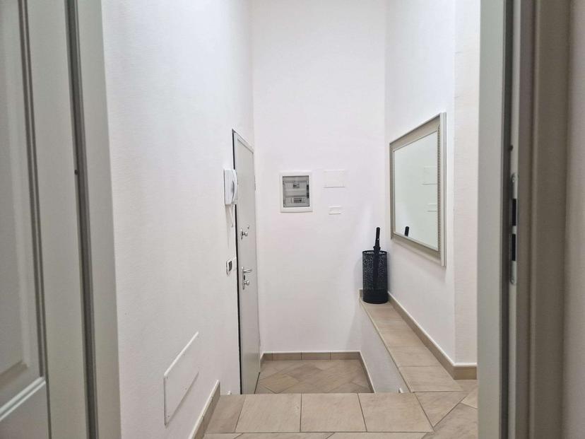 Quadrilocale in Via Emilia Santo Stefano 5, Reggio nell'Emilia — foto 3 di 5