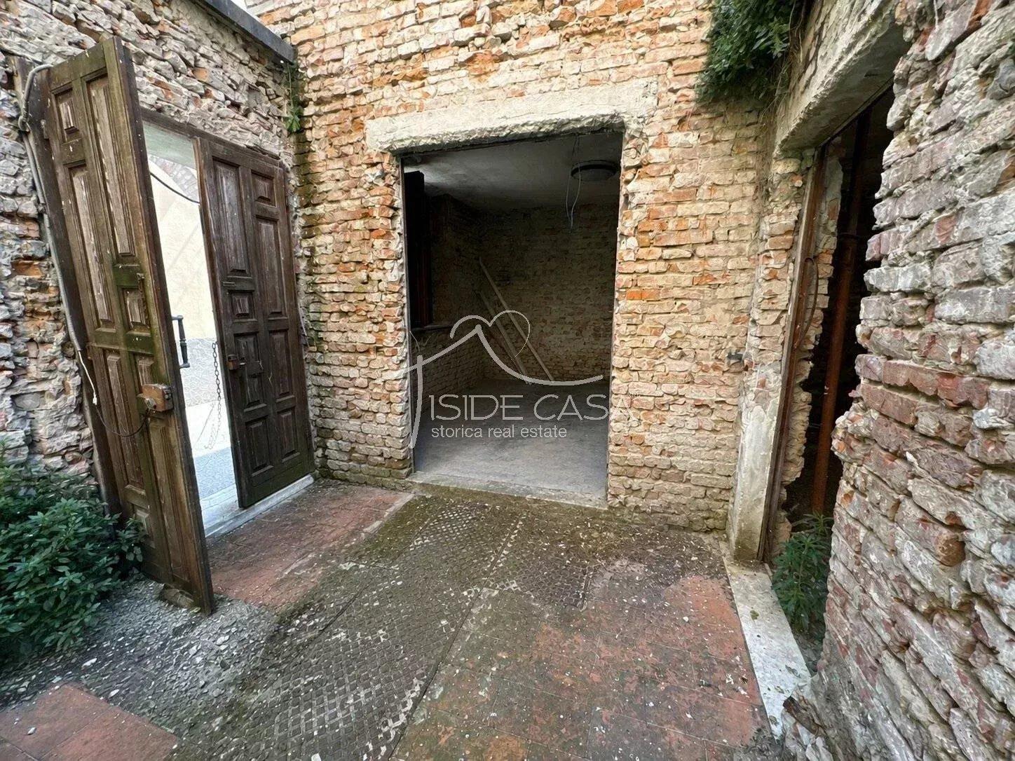 Casa indipendente, Mantova