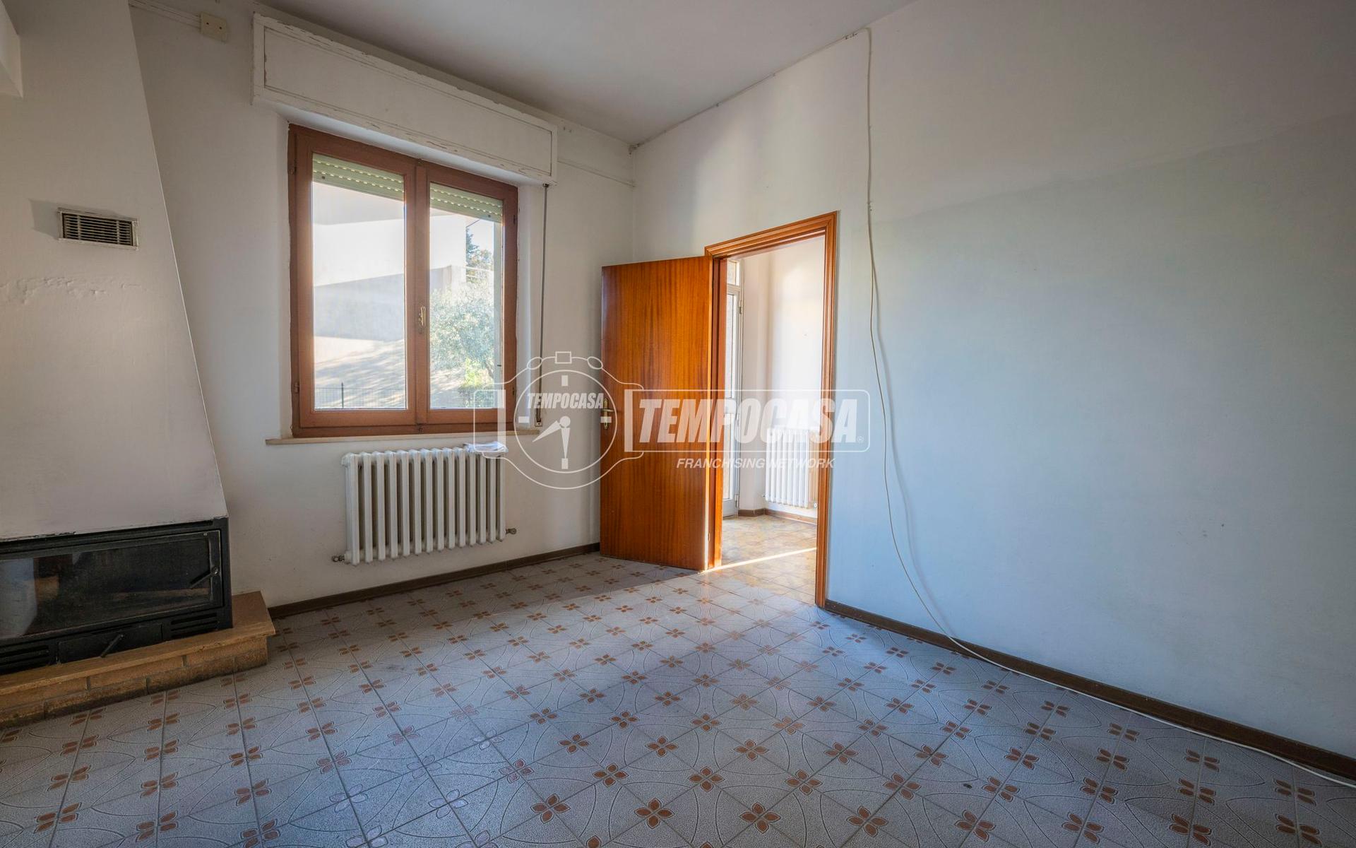 Quadrilocale in Via Aldo Moro 11, Montelupone