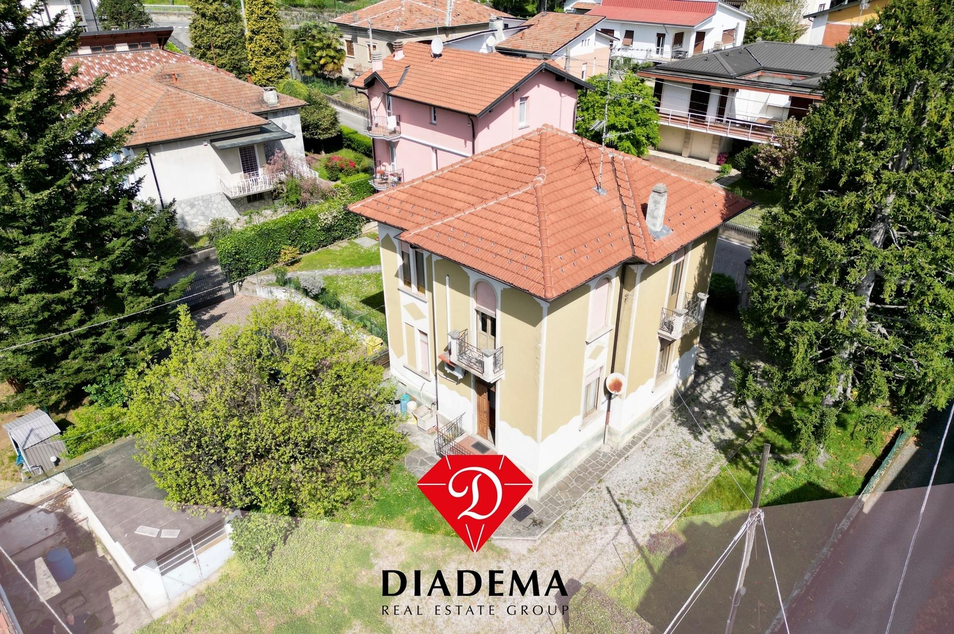 Villa unifamiliare in Via Armando Diaz 104, Cavaria con Premezzo