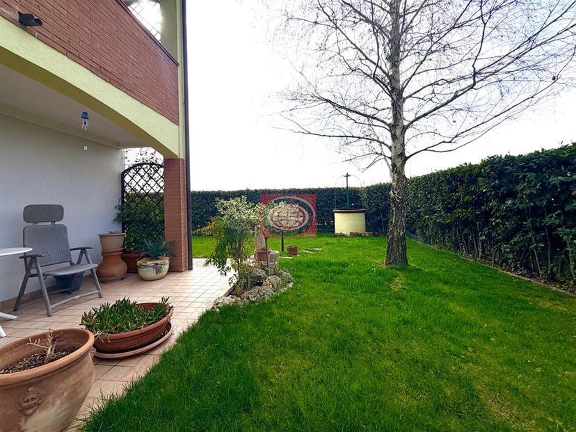 Villa a schiera, Forlimpopoli — foto 2 di 5