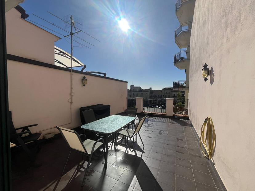 Casa indipendente in Piazza Mazzini 38-39, Santa Maria Capua Vetere — foto 2 di 5