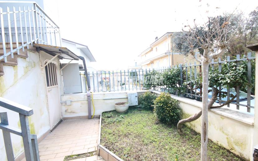 Appartamento in Via Giudice Elenio Alessandrini, Montappone — foto 2 di 5
