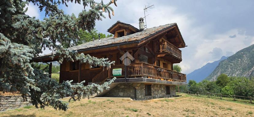 Villa in Frazione Dialley 52, Doues — foto 2 di 5