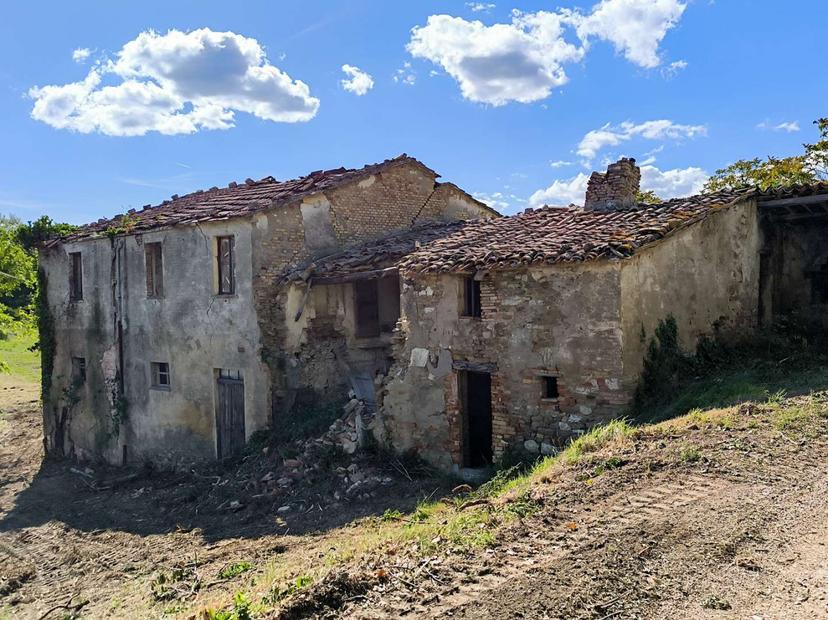Rustico in Ca' Montone, Urbino — foto 2 di 5